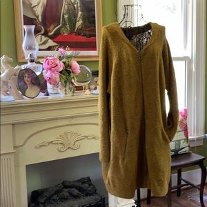 NWOT Torrid Oversized Mustard Zipper Sweater.